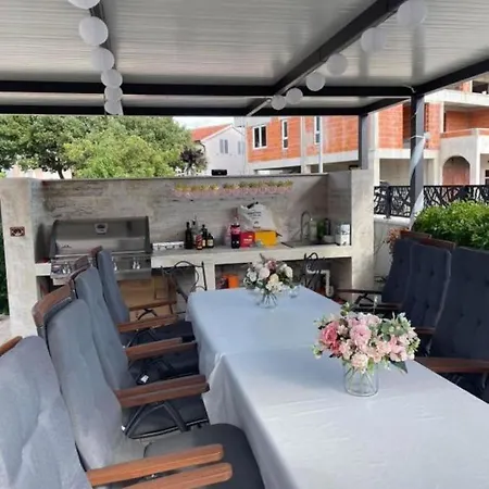 Ideal Holiday Apartment Tribunj (Sibenik-Knin)
