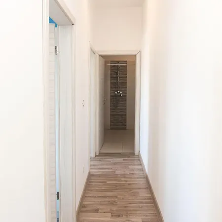 Ideal Holiday Apartment