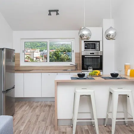 Ideal Holiday Apartment