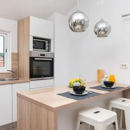 Apartment Ideal Holiday *